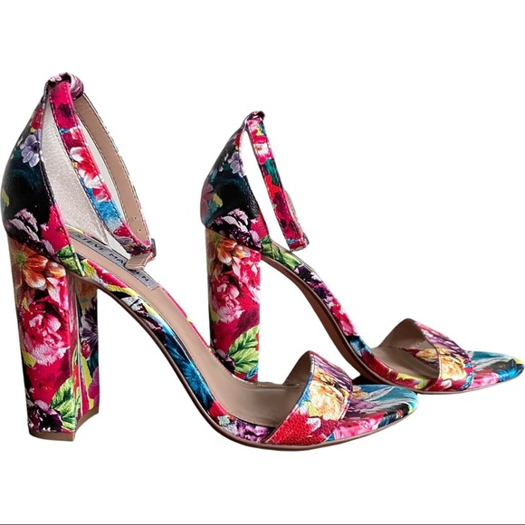 Steve Madden Shoes - Steve Madden floral print sandals 8.5 carrson EUC